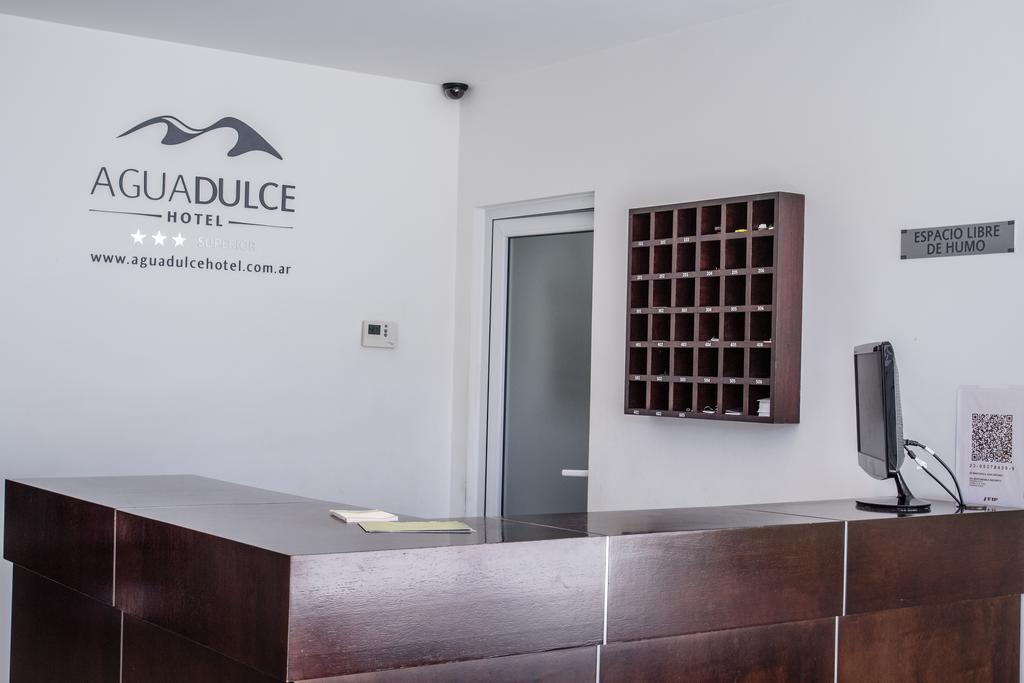 Agua Dulce Hotel Tandil Exterior photo